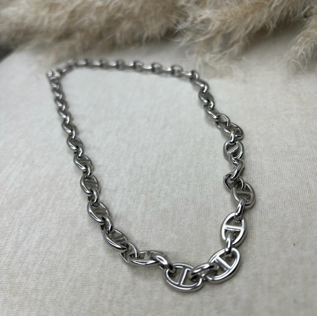 Collier Carmen