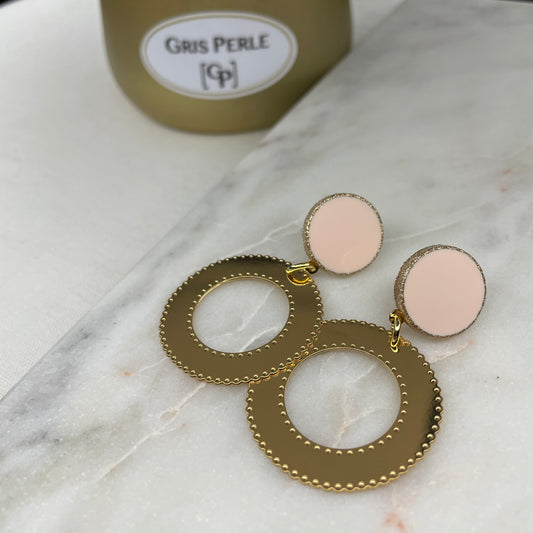 La place des boucles d'oreilles dans la mode
