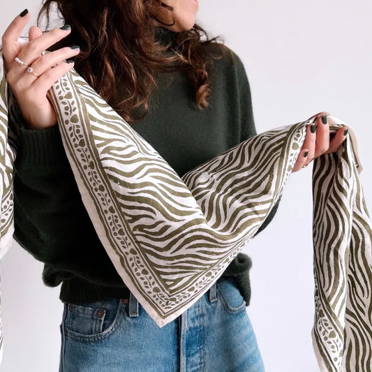 Grand foulard Zèbre kaki