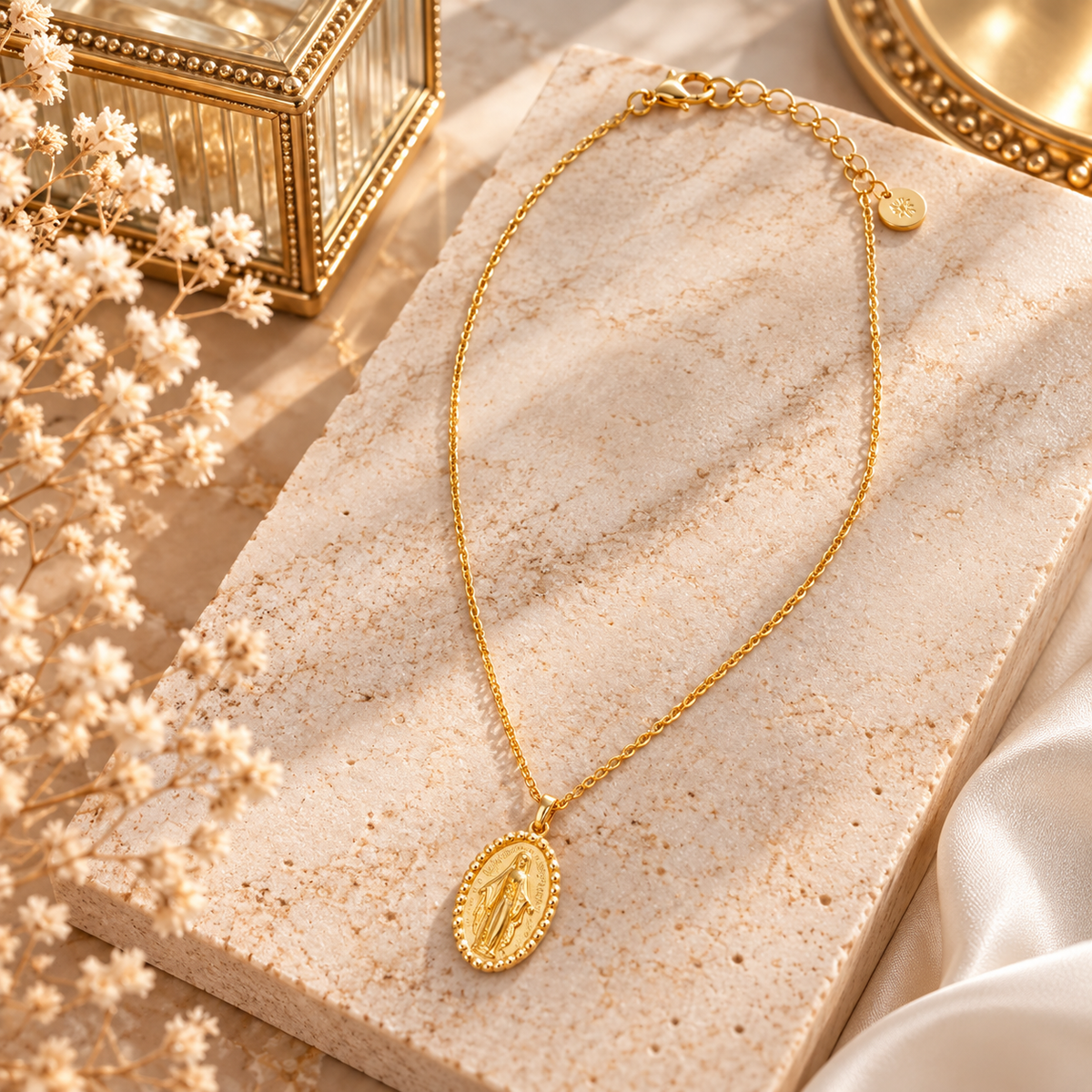 Collier médaille