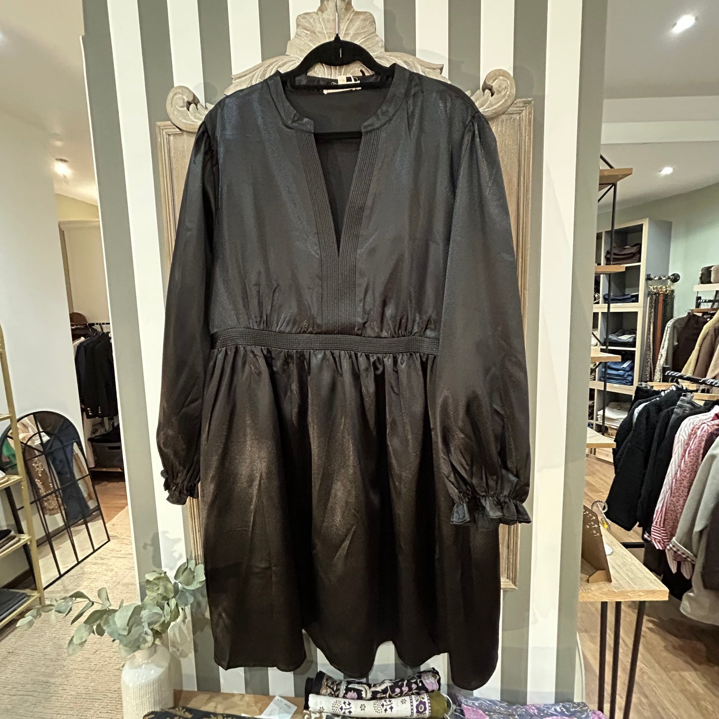 Robe Satine