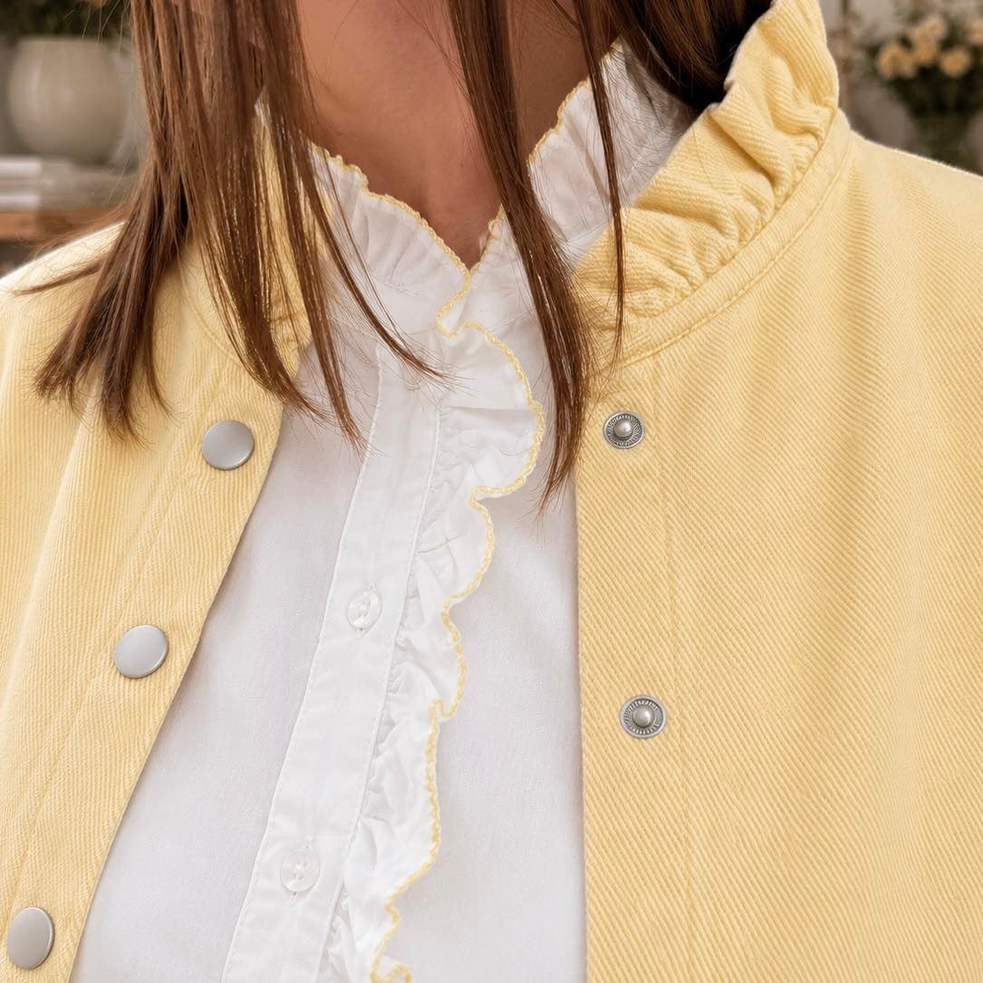 vêtement femme tendance du 34 au 42 disponible à l'atelier n°1, boutique de prêt à porter et accessoires à saint Quentin 