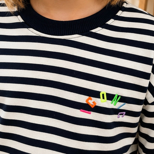 vêtement enfant tendance du 2 au 12 ans disponible à l'atelier n°1, boutique de prêt à porter et accessoires à saint Quentin 