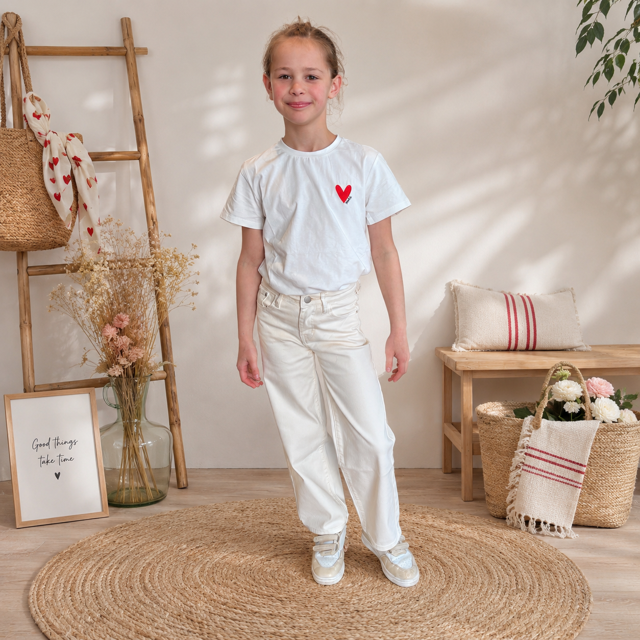vêtement enfant tendance du 2 au 12 ans disponible à l'atelier n°1, boutique de prêt à porter et accessoires à saint Quentin 