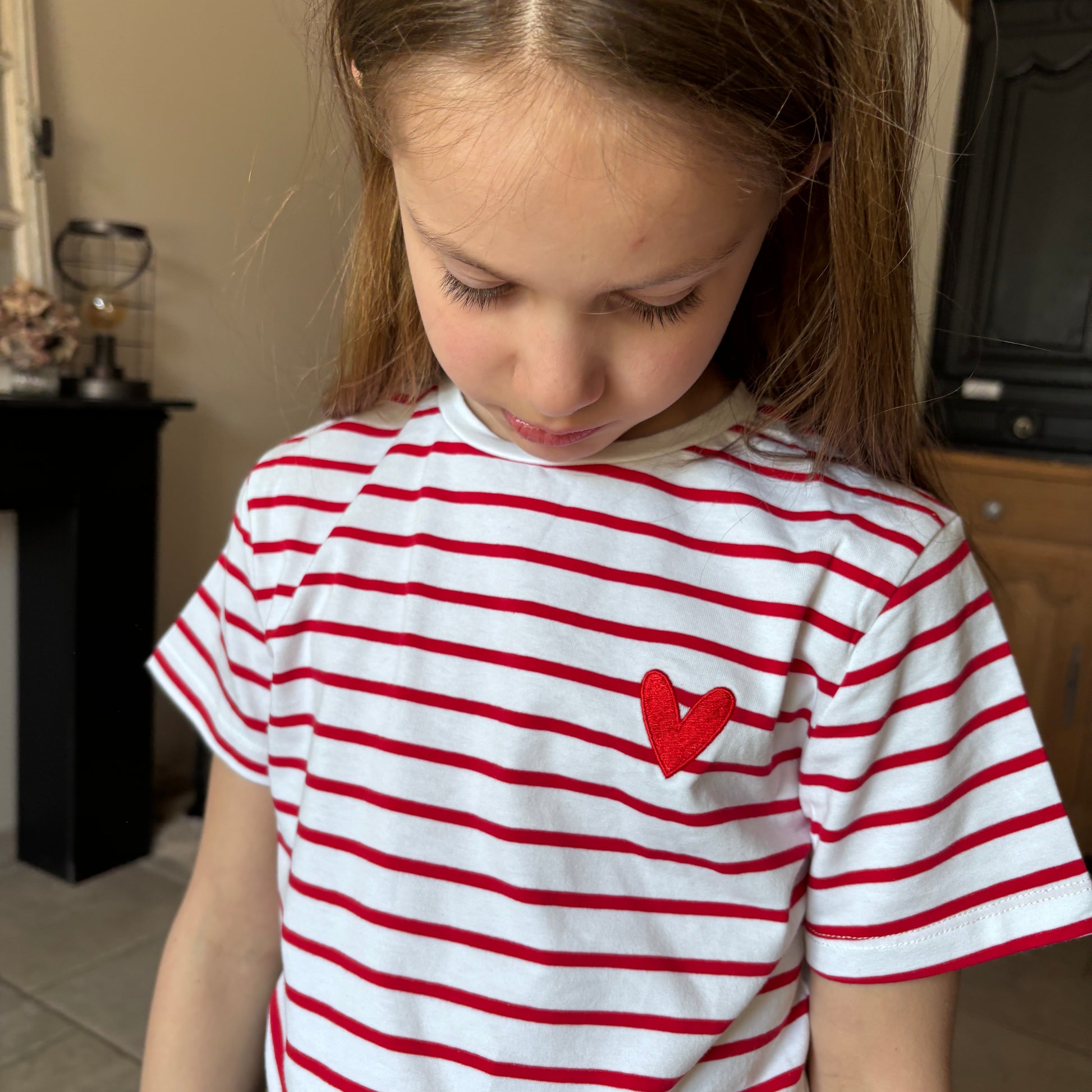 vêtement enfant tendance du 2 au 12 ans disponible à l'atelier n°1, boutique de prêt à porter et accessoires à saint Quentin 