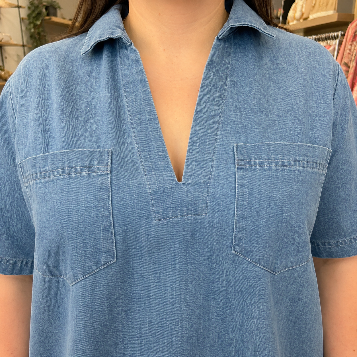 Selection de vêtements femme grande taille du 44 au 50 disponible à l'atelier n°1, boutique de prêt à porter et accessoires à saint Quentin 