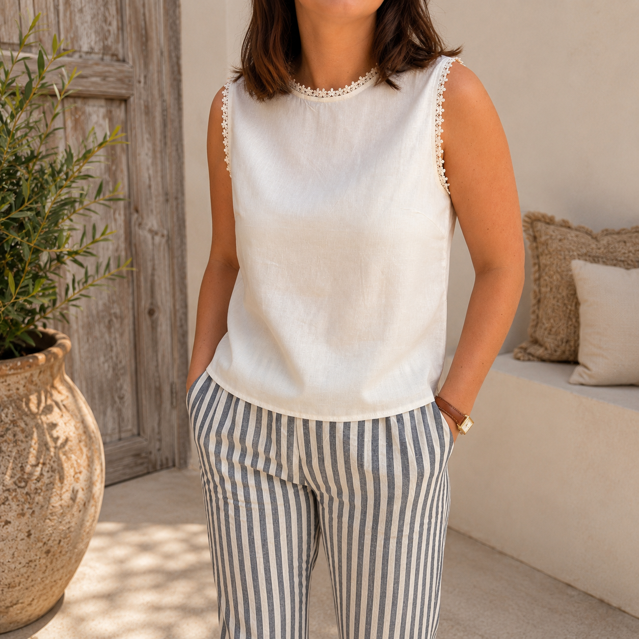 Selection de vêtements femme grande taille du 34 au 42 disponible à l'atelier n°1, boutique de prêt à porter et accessoires à saint Quentin 