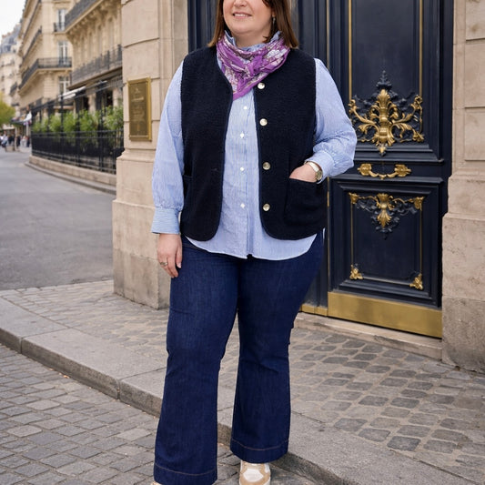 Selection de vêtements femme grande taille du 44 au 50 disponible à l'atelier n°1, boutique de prêt à porter et accessoires à saint Quentin 