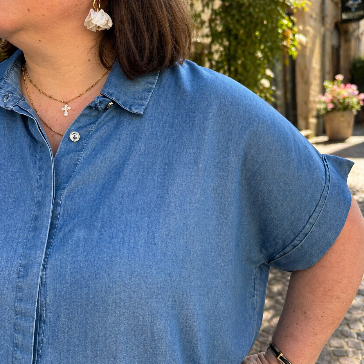 Selection de vêtements femme grande taille du 44 au 50 disponible à l'atelier n°1, boutique de prêt à porter et accessoires à saint Quentin 