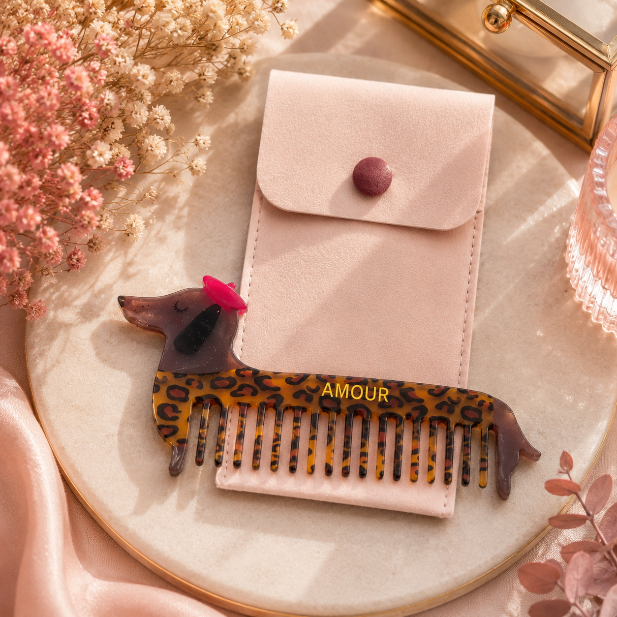 Accessoire tendance disponible à l'atelier n°1, boutique de prêt à porter et accessoires à saint Quentin 