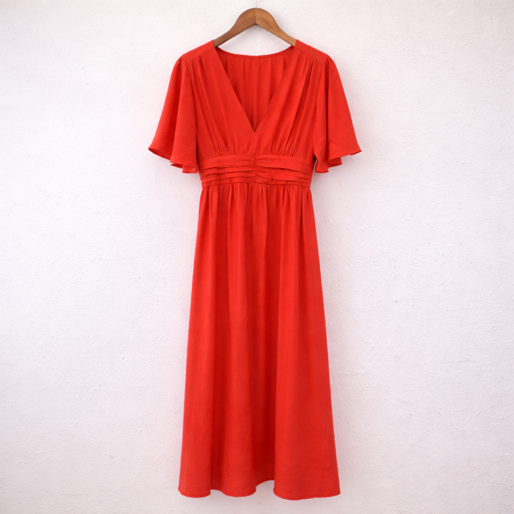 vêtement femme tendance du 34 au 42 disponible à l'atelier n°1, boutique de prêt à porter et accessoires à saint Quentin 