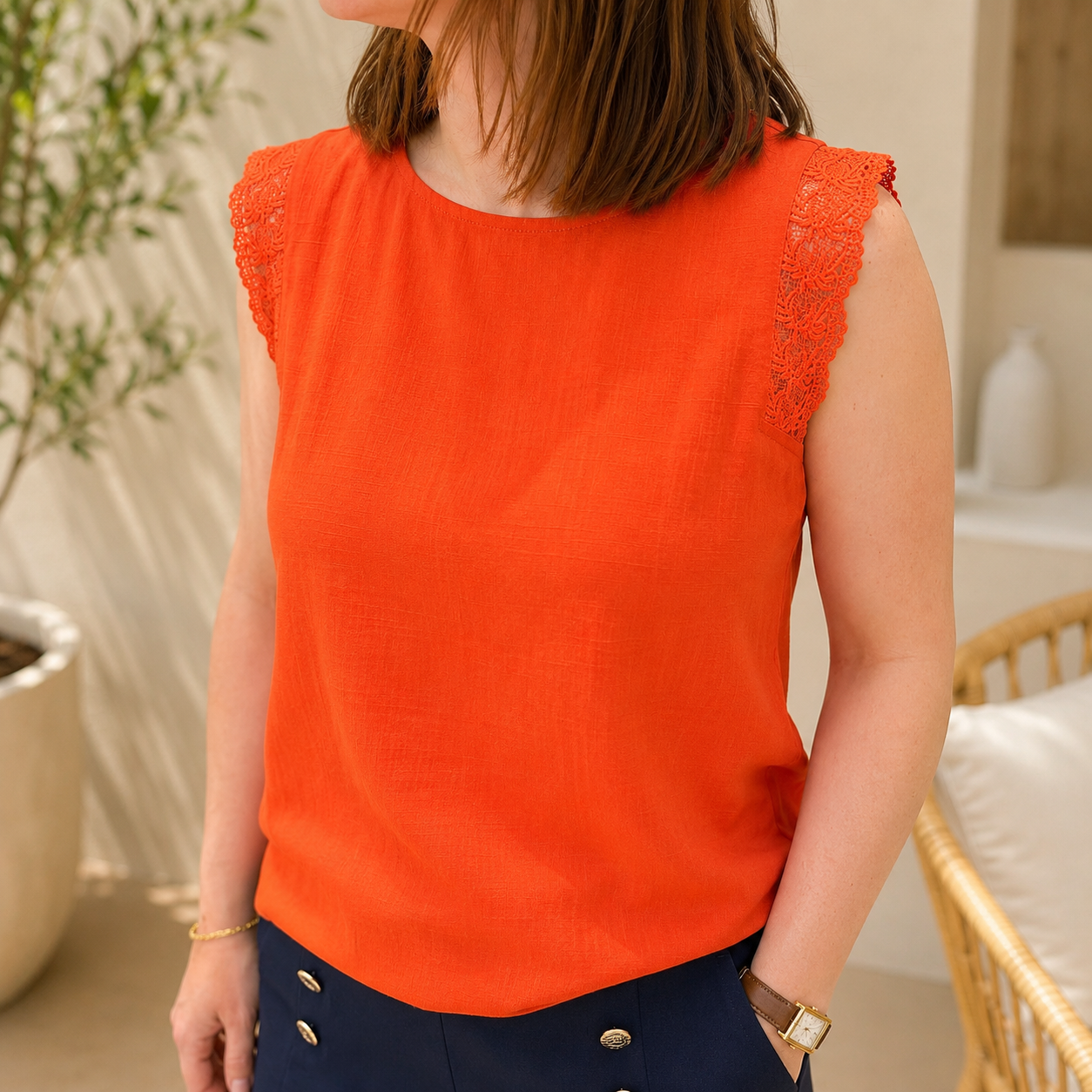 Selection de vêtements femme grande taille du 34 au 42 disponible à l'atelier n°1, boutique de prêt à porter et accessoires à saint Quentin 