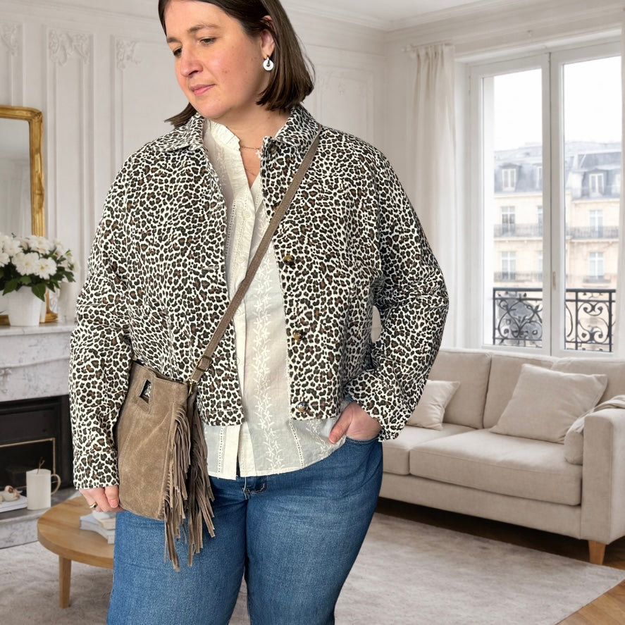 vêtement femme tendance du 44 au 50 disponible à l'atelier n°1, boutique de prêt à porter et accessoires à saint Quentin 